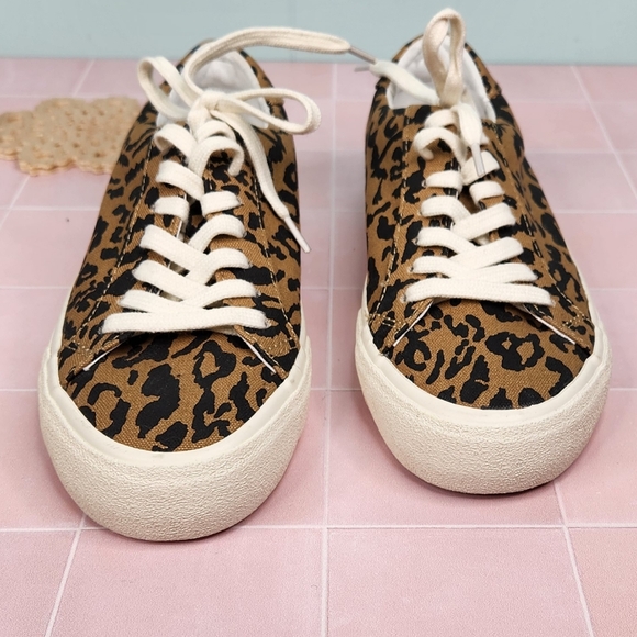 Madewell Sidewalk Low-Top Sneakers in Leopard Print Recycled Canvas - Picture 3 of 9